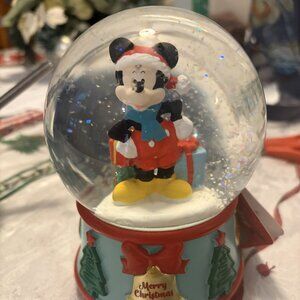 Mickey Mouse Musical Snowglobe New Plays Jingle Bells